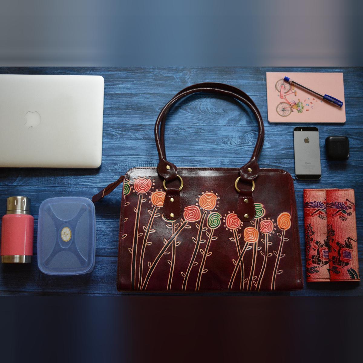 Shantiniketan leather office bag