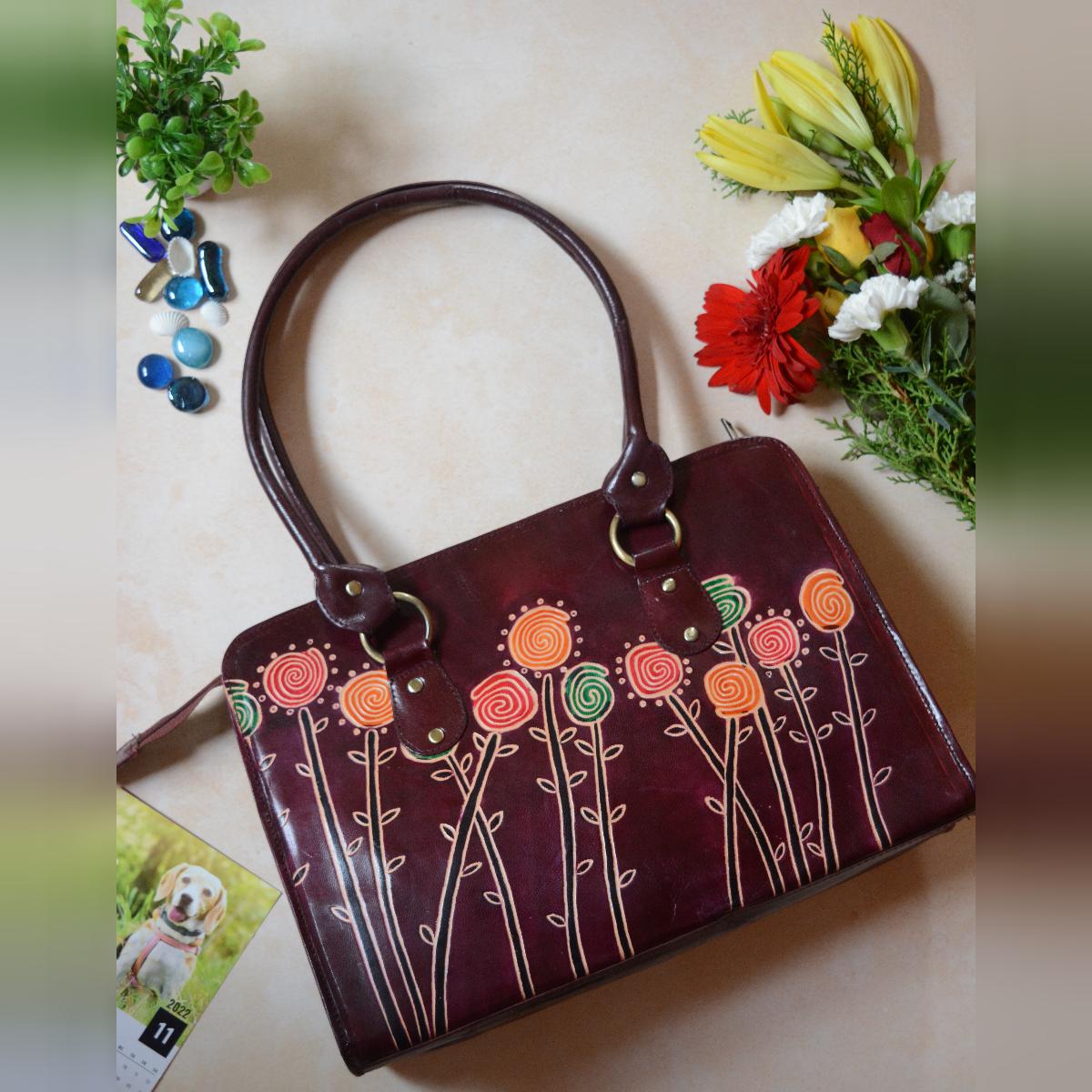 Shantiniketan leather office bag